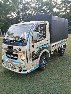 Tata Dimo Batta 2013 Lorry (Used)