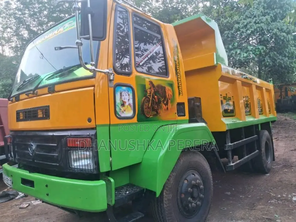 Ashok-Leyland Tipper 2012 Lorry (Used)