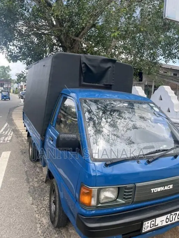 Toyota Townace 1998 Lorry (Used)