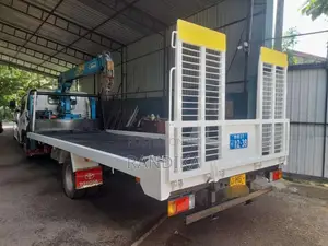 Toyota Carrier 2003 Lorry (Used)