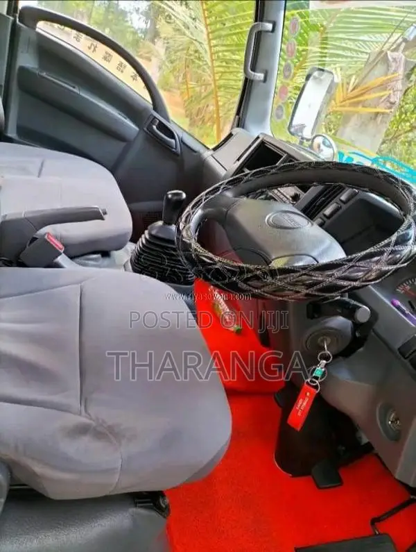 Isuzu LLR55E 2014 Lorry (Used)
