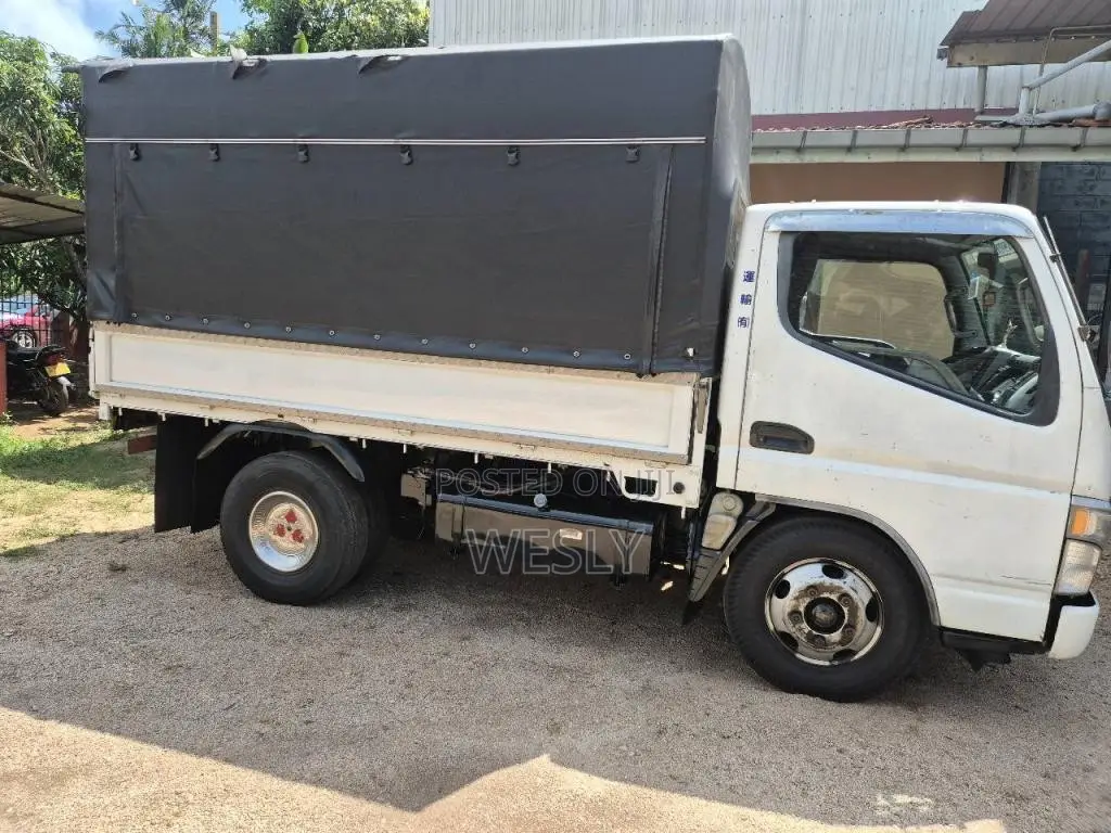 Mitsubishi Canter 2005 Lorry (Used)