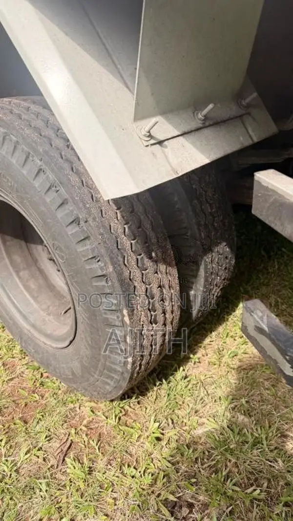 Isuzu NQR 2004 Lorry (Used)