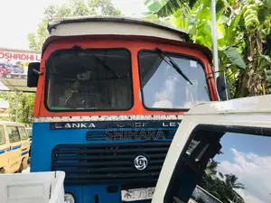 Ashok-Leyland Comet 1998 Lorry (Used)