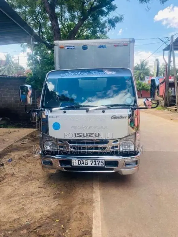 Isuzu NHR 2015 Lorry (Used)
