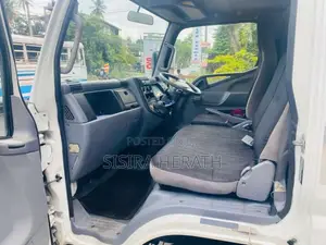 Mitsubishi Canter 2012 Lorry (Used)