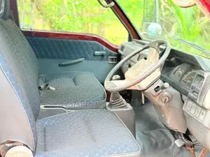 Mitsubishi PO5 1980 Lorry (Used)