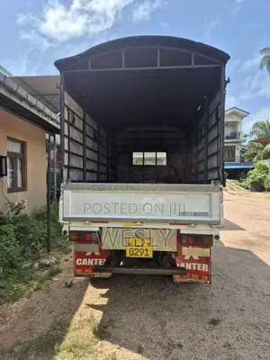 Mitsubishi Canter 2005 Lorry (Used)