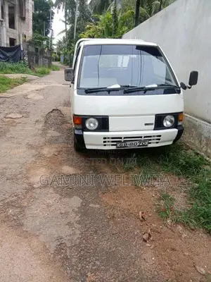 Nissan Vanette 1993 Lorry (Used)