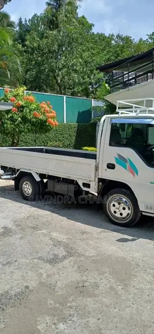 Isuzu ELF 150 2006 Lorry (Used)
