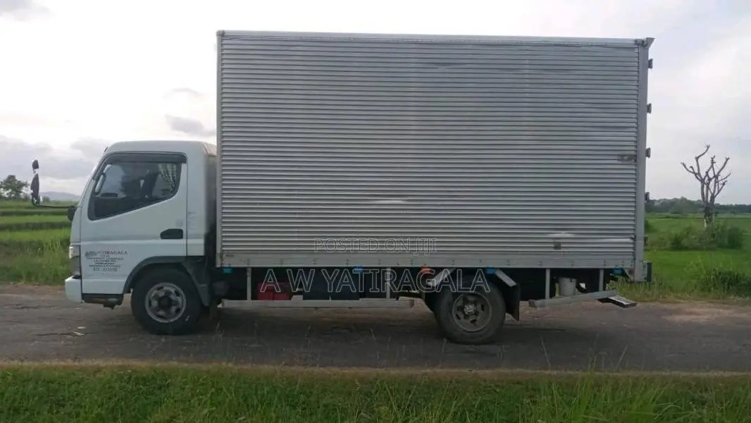 Mitsubishi Fuso 2006 Lorry (Used)