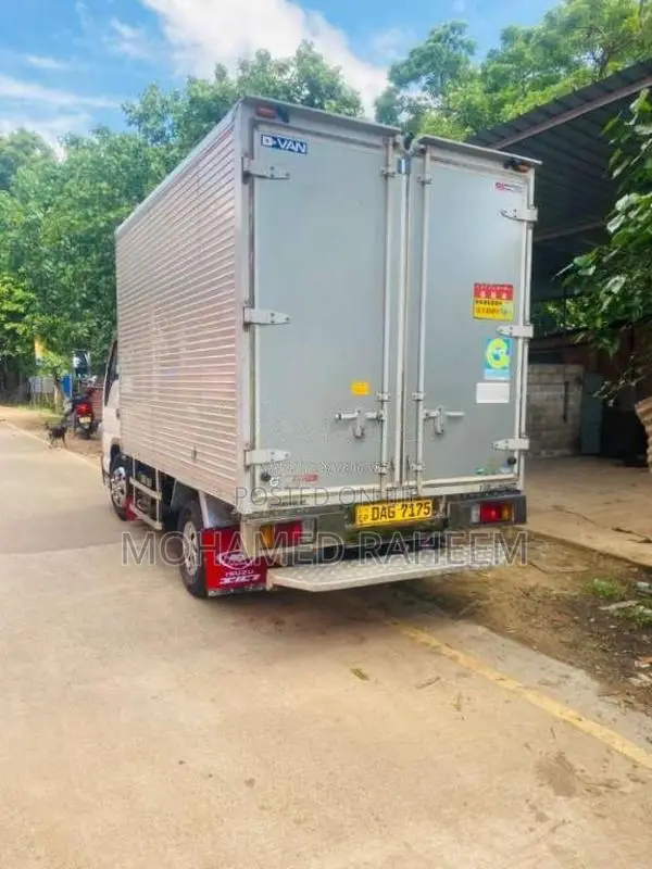 Isuzu NHR 2015 Lorry (Used)