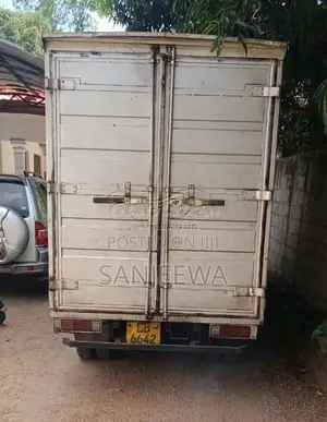 Mitsubishi Canter 2001 Lorry (Used)