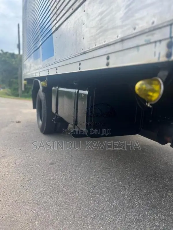 Mitsubishi Canter 1996 Lorry (Used)