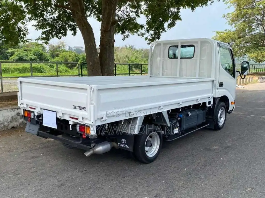 Toyota Dyna 2024 Lorry (Used)