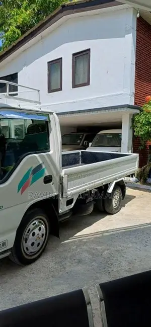 Isuzu ELF 150 2006 Lorry (Used)