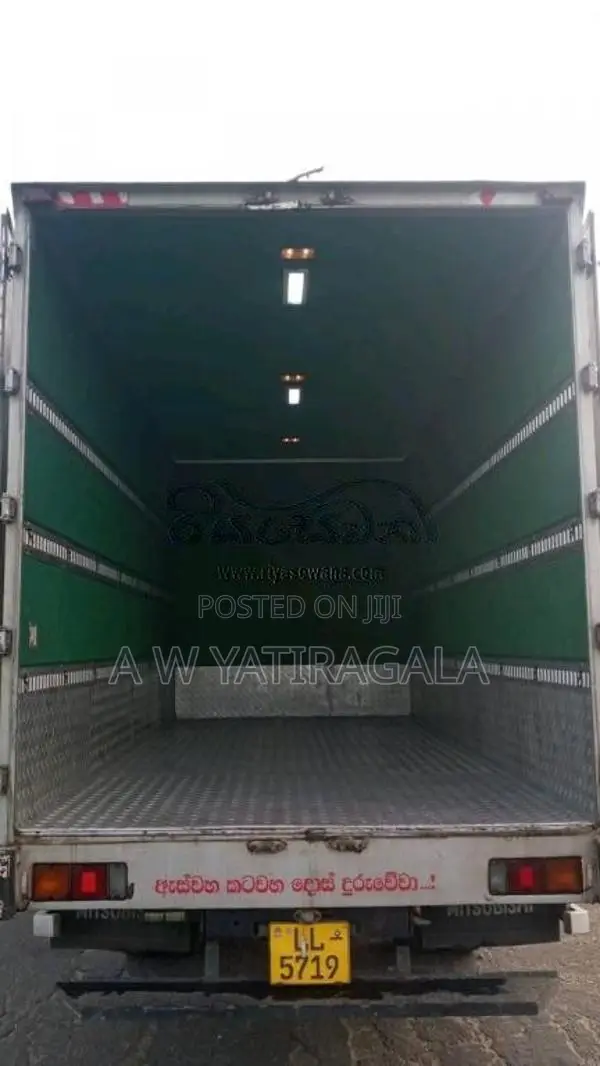 Mitsubishi Fuso 2006 Lorry (Used)