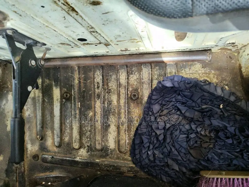 Tata Dimo Batta 2012 Lorry (Used)
