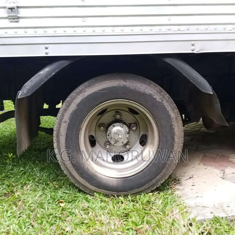 Mitsubishi Canter 2001 Lorry (Used)