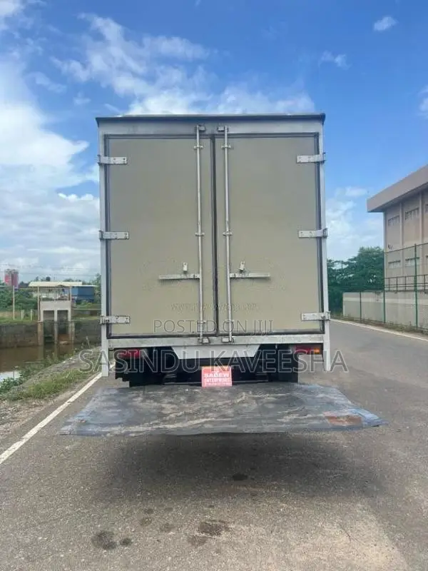 Mitsubishi Canter 1996 Lorry (Used)