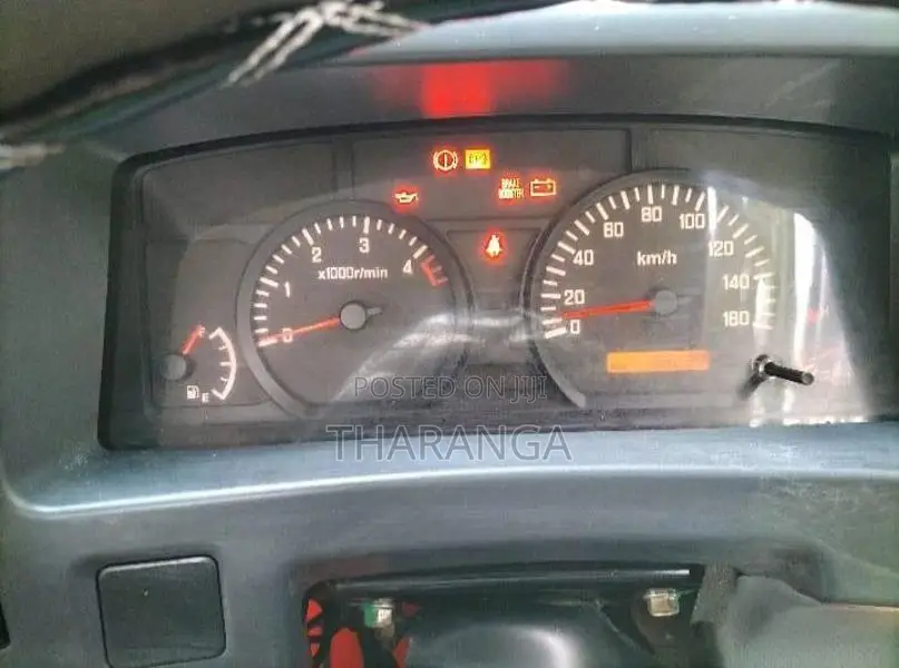 Isuzu LLR55E 2014 Lorry (Used)