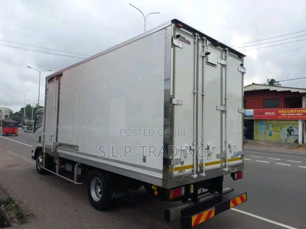 Isuzu ELF 2018 Lorry Unregistered (Recondition)