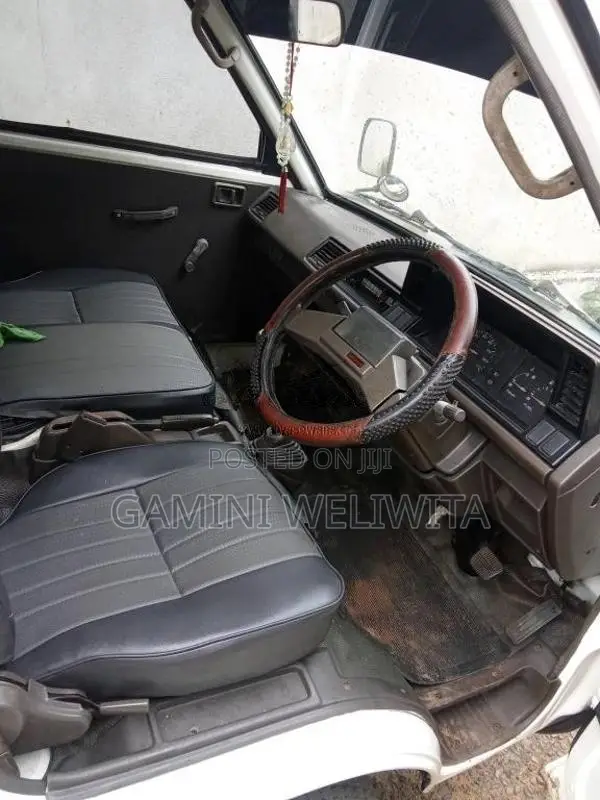 Nissan Vanette 1993 Lorry (Used)