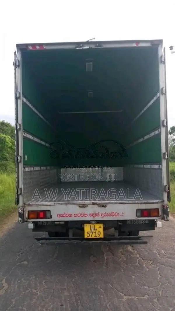 Mitsubishi Fuso 2006 Lorry (Used)
