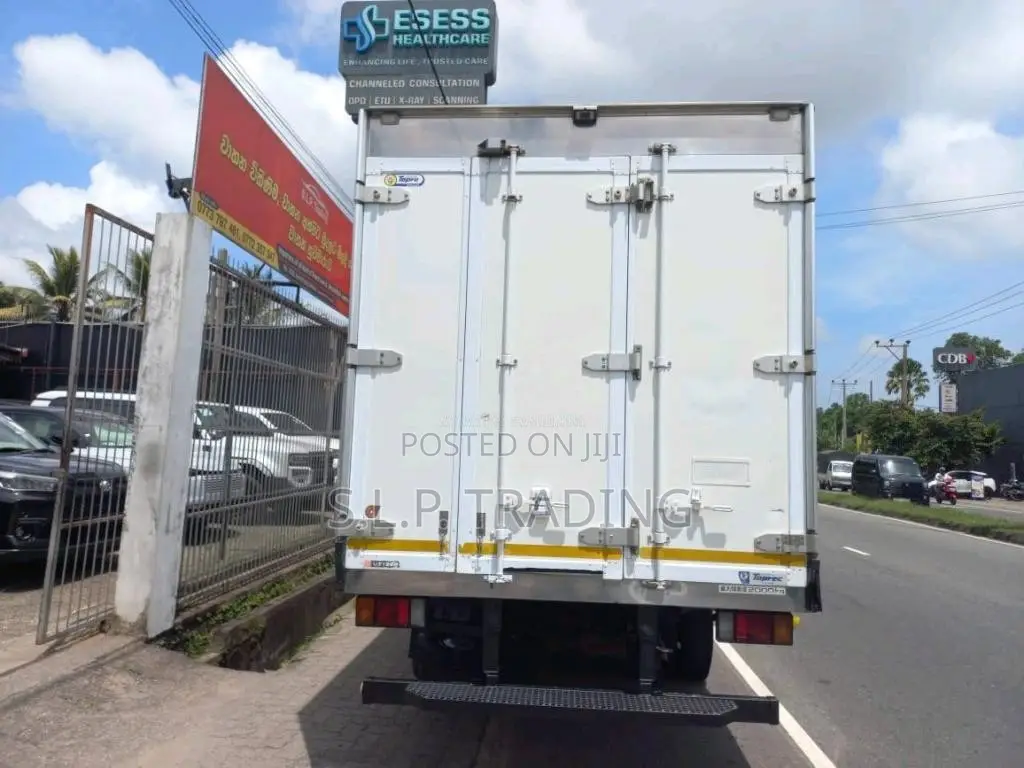 Isuzu ELF 2018 Lorry Unregistered (Recondition)