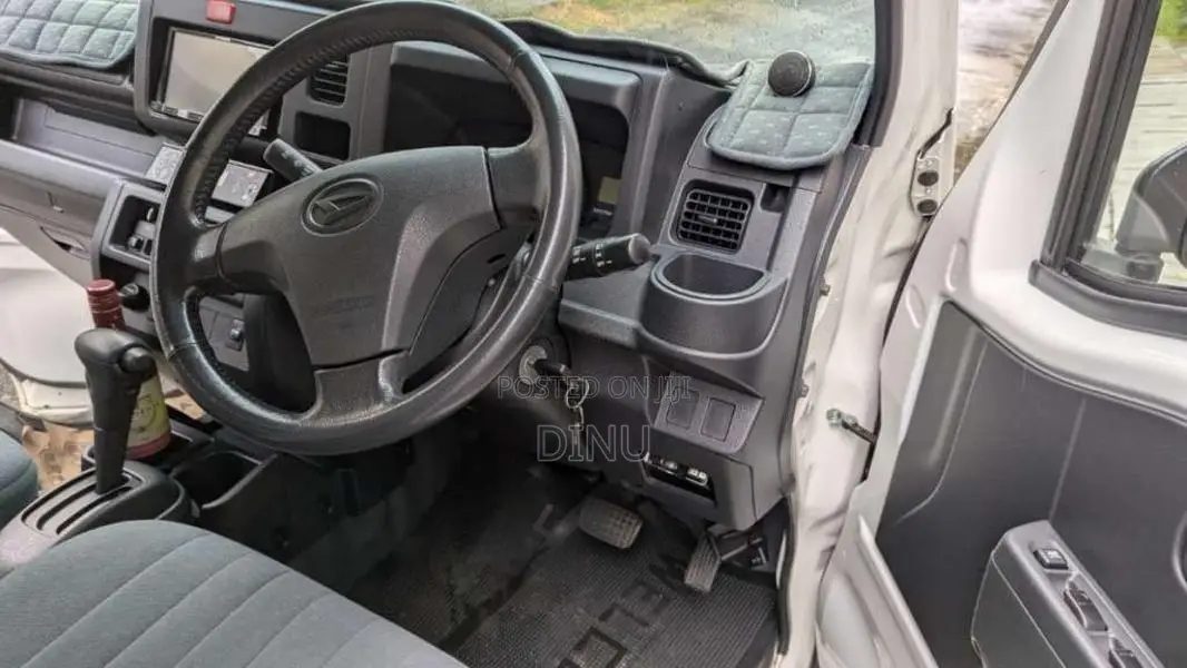 Daihatsu Freezer 2015 Lorry (Used)