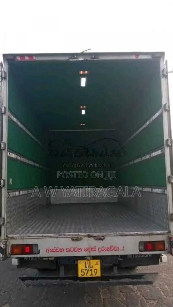 Mitsubishi Fuso 2006 Lorry (Used)