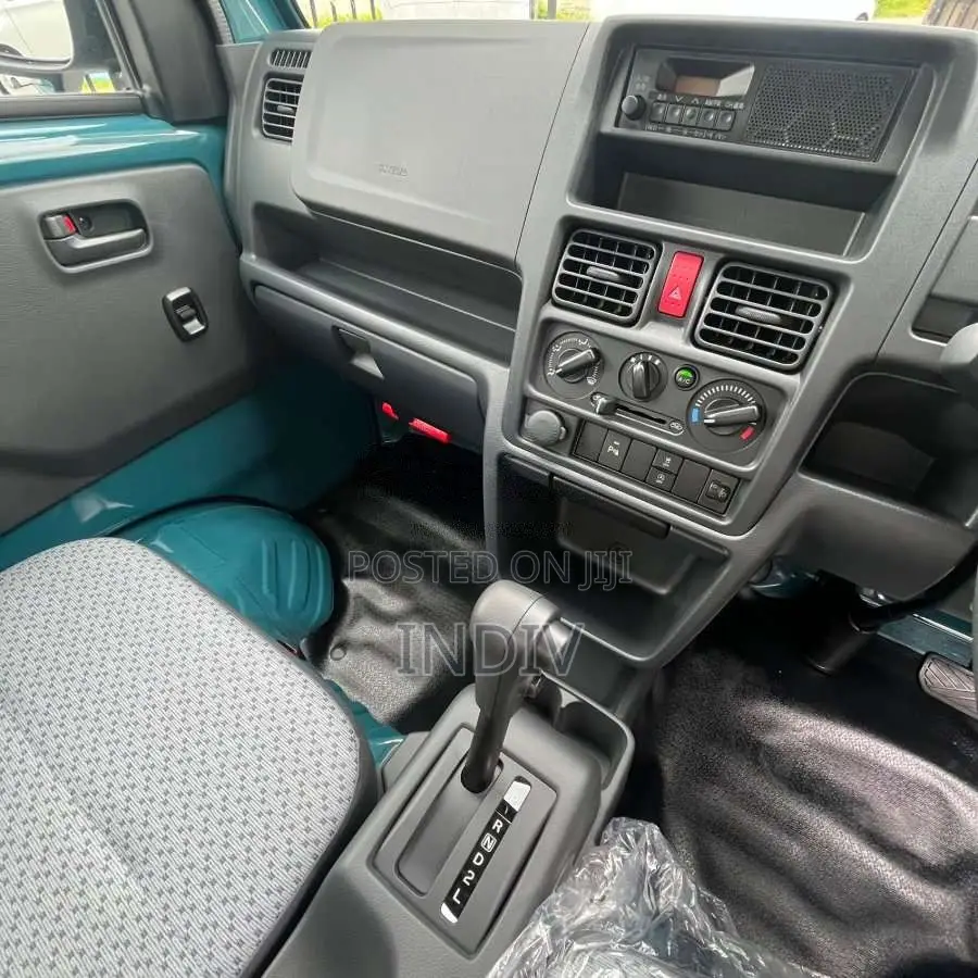 Suzuki Carry KC Safety Support 2025 Lorry Unregistered (Recondition)
