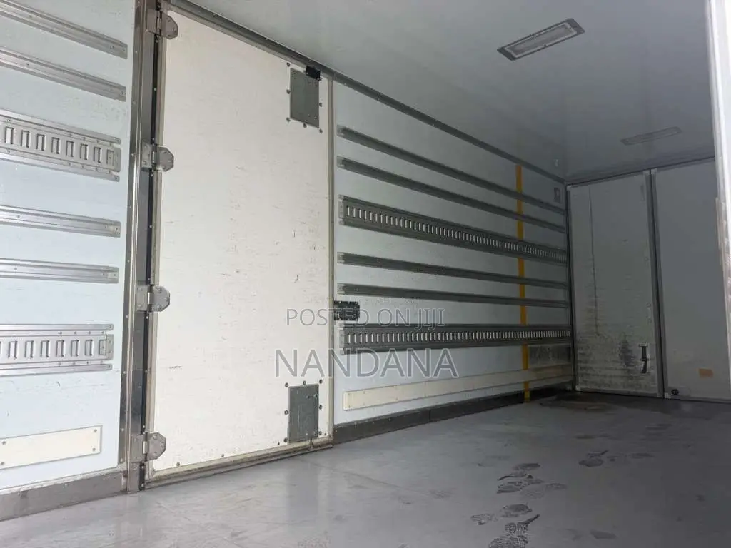 Isuzu FREEZER 18.5 2018 Lorry Unregistered (Recondition)