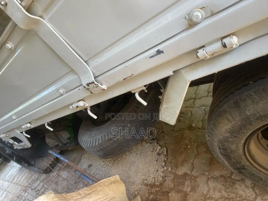 Isuzu Isuzu 1992 Lorry (Used)