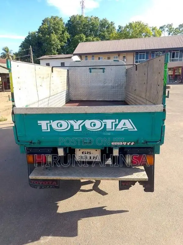 Toyota Dyna 1993 Lorry (Used)