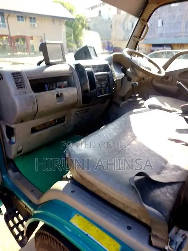 Toyota Dyna 1993 Lorry (Used)