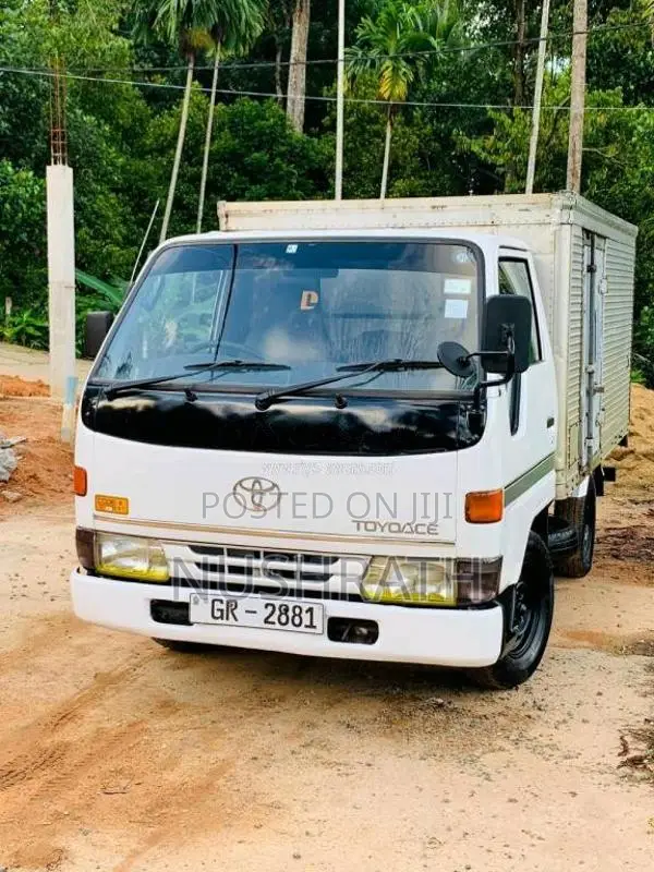 Toyota Toyoace 1998 Lorry (Used)