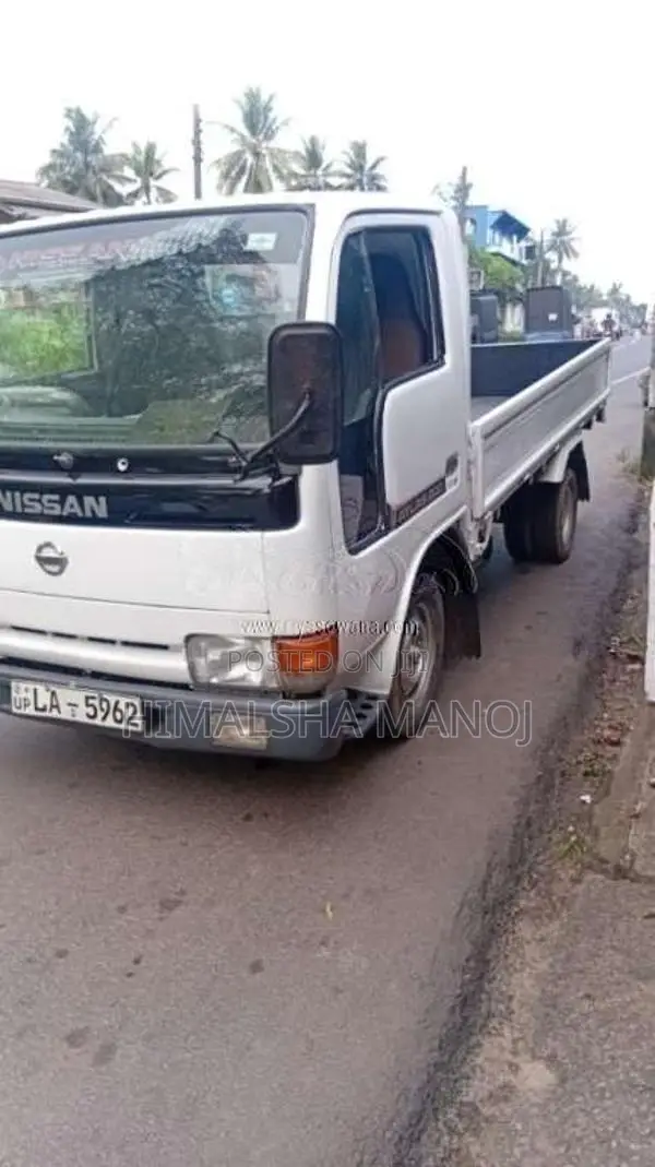 Nissan Atlas 2005 Lorry (Used)