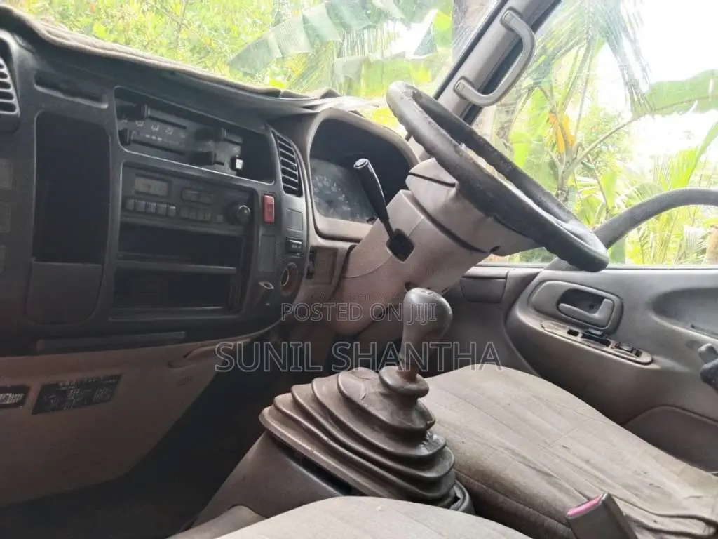 Toyota TOYOACE 2002 Lorry (Used)
