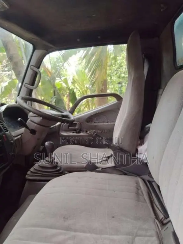 Toyota TOYOACE 2002 Lorry (Used)
