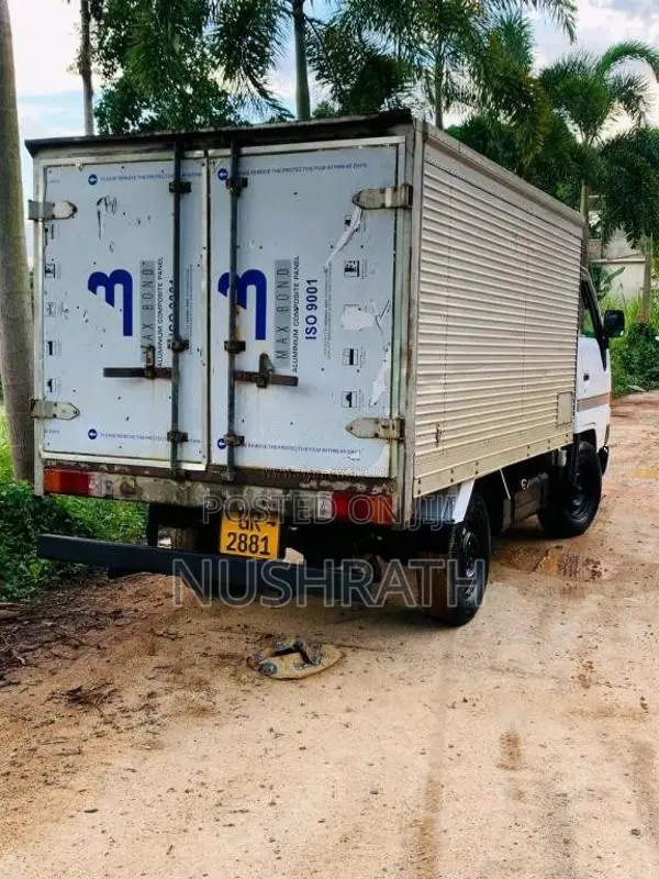 Toyota Toyoace 1998 Lorry (Used)