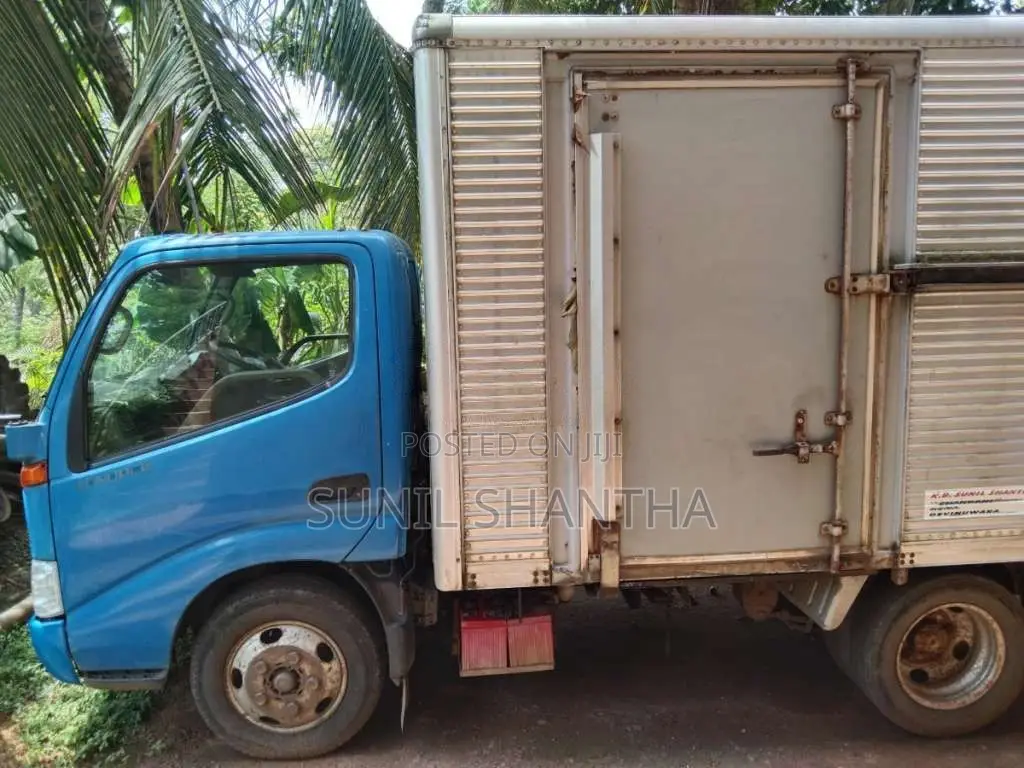Toyota TOYOACE 2002 Lorry (Used)
