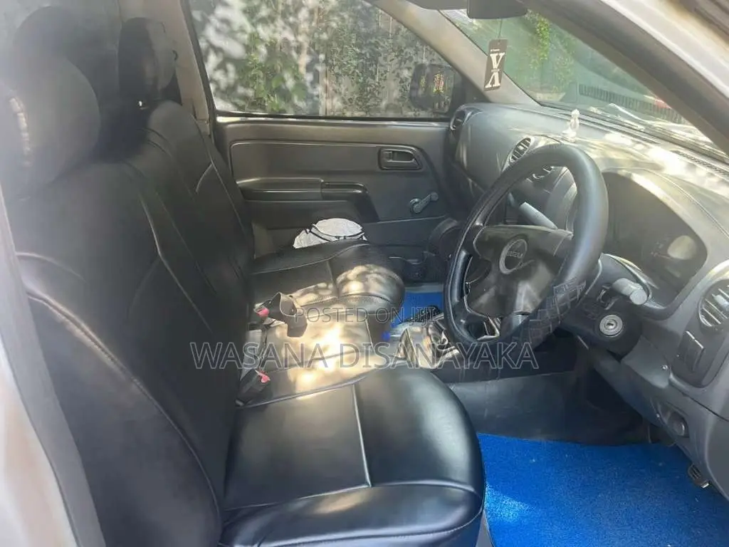 Isuzu Dmax 2008 Lorry (Used)