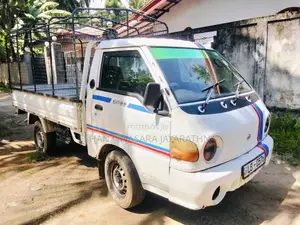 Hyundai H100 2000 Lorry (Used)