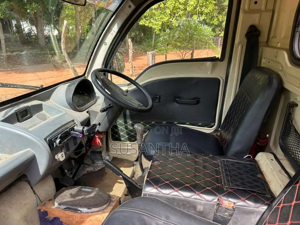 Tata Dimo Batta 2009 Lorry (Used)