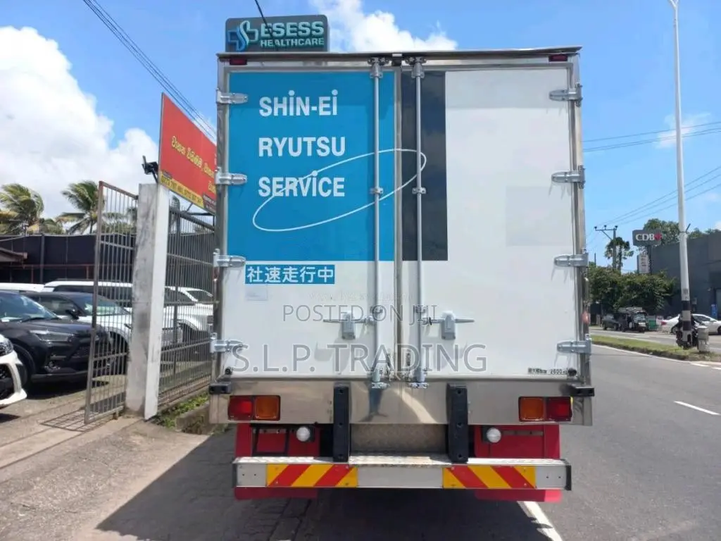 Isuzu Forward 2018 Lorry Unregistered (Recondition)