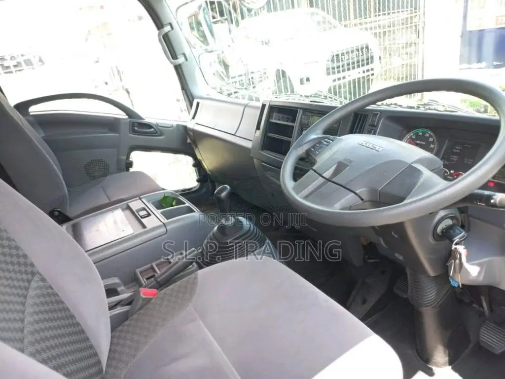 Isuzu Forward 2018 Lorry Unregistered (Recondition)