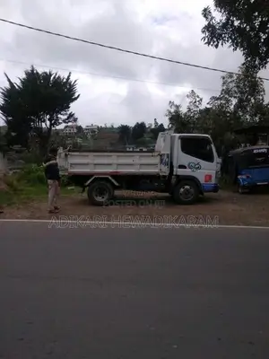 Mitsubishi Fuso 2005 Lorry (Used)