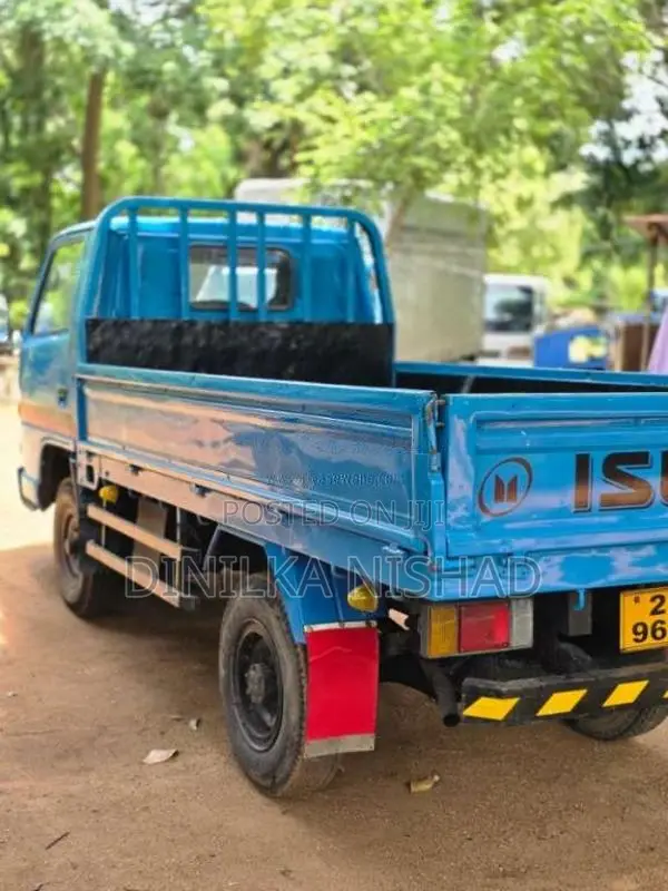 Isuzu Elf 250 1978 Lorry (Used)