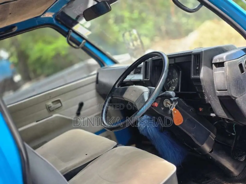 Isuzu Elf 250 1978 Lorry (Used)